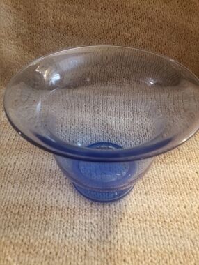 Beautiful Vintage 9" Blue Glass Hurricane Vase w/Flared Rim & Pedestal Base